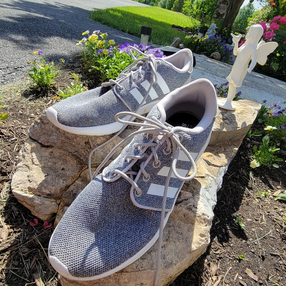 ADIDAS ♡ NWOT Gray 'n White Stripe Canvas Memory Foam Lace Up Sneakers - Picture 6 of 13